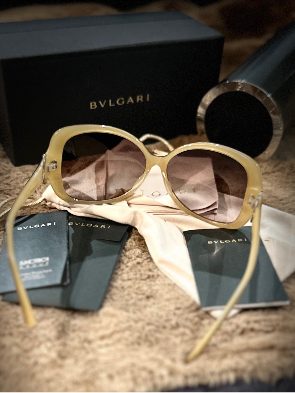 Bulgari Sunglasses - Picture 3 of 9